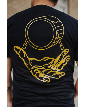 Camiseta con logo de Signature Box