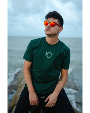 Camiseta con logo de Signature Box