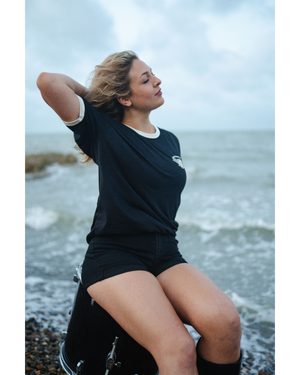 Camiseta con logo de Signature Box