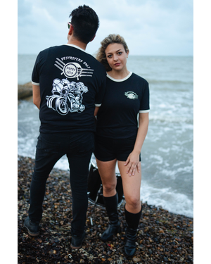 Camiseta con logo de Signature Box