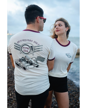 Camiseta con logo de Signature Box