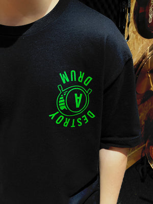 CAMISETA DEL ARTISTA CON LA FIRMA DE MATT GREINER