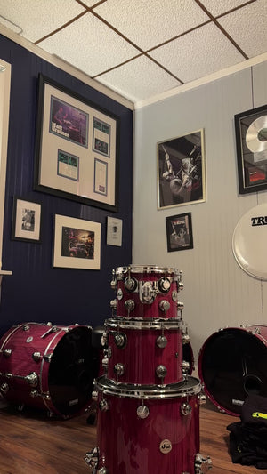 MATT GREINER SIGNATURE ARTIST TEE